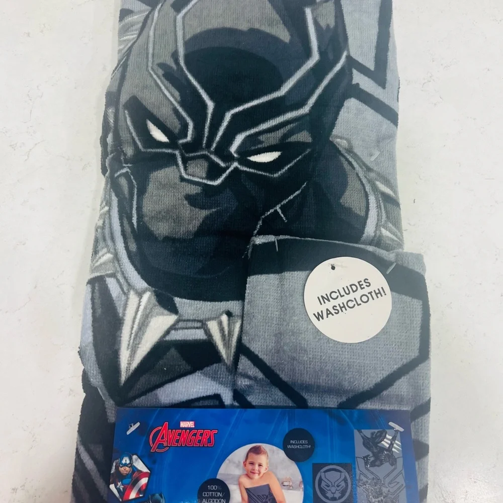 Marvel Avengers Black Panther Kids Bath Set - Towel and Washcloth.